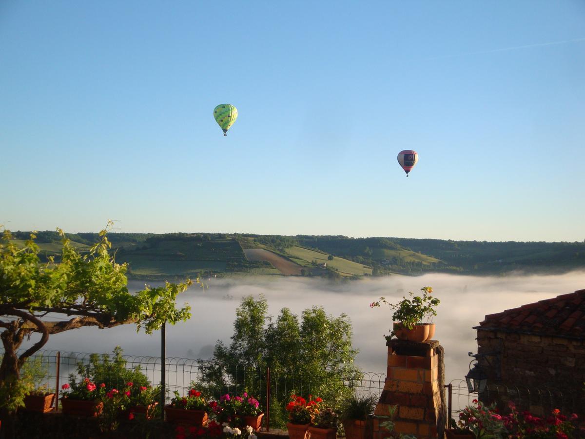 D'Ici Et D'Ailleurs Panzió Cordes Sur Ciel Kültér fotó